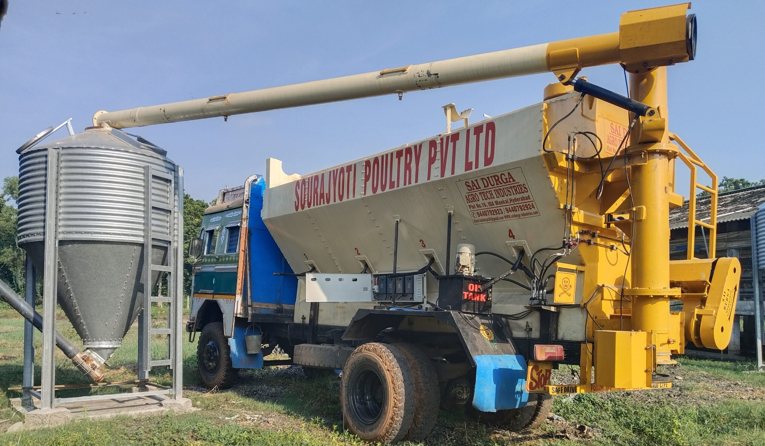 Farm silo with Bulk Tanker filling system system